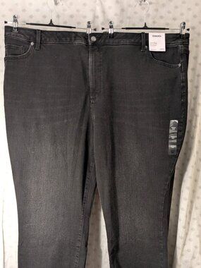 New! Plus Size 28W Mid Rise Bootcut Black Jeans